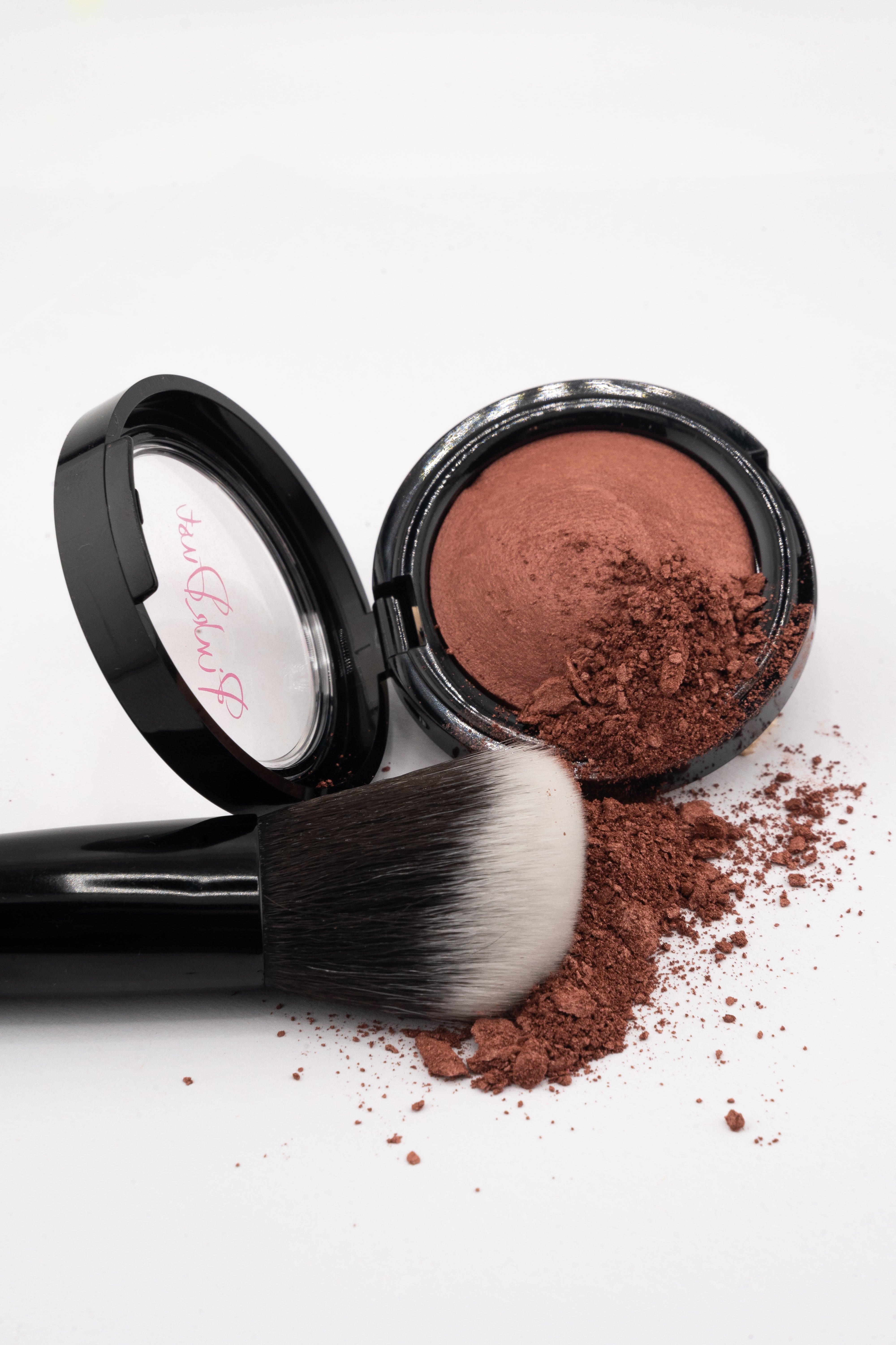 Angled Contour/Blush Brush